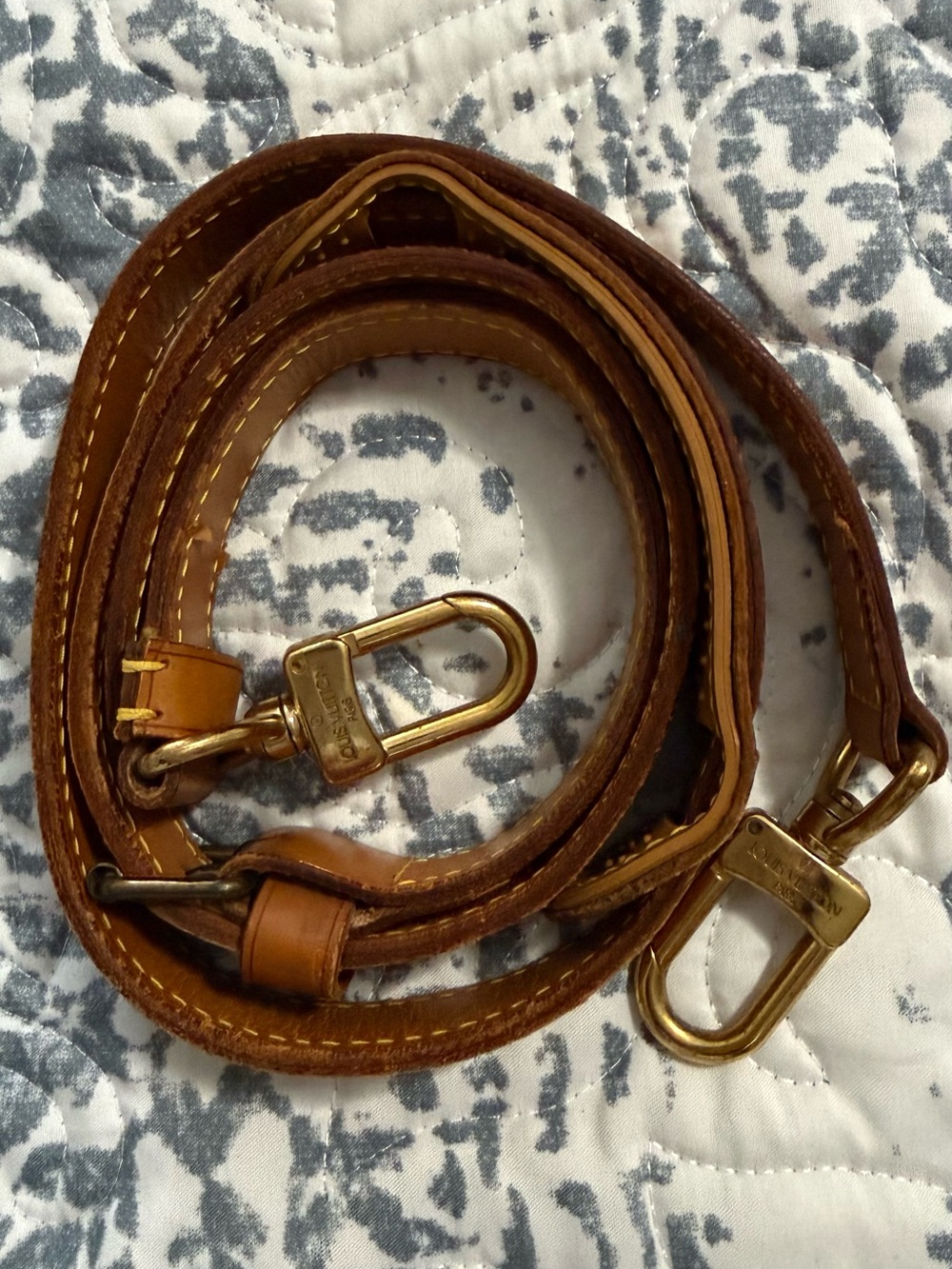 Louis Vuitton Leather Shoulder/Crossbody Strap in Brown with Brass Hardware